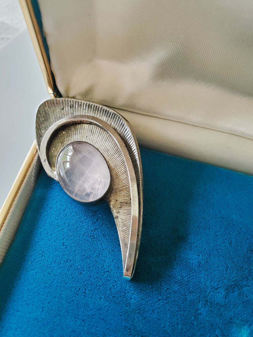 Vintage Sterling Silver Rose Quartz Brooch